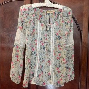 Vera Wang floral top with lace inserts